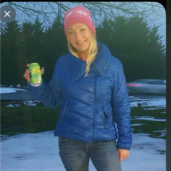 Meet your Posher, Crystal - Picture 2 of 2